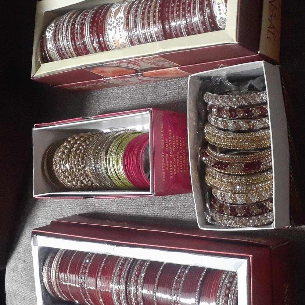 Indian brides bangles bundle